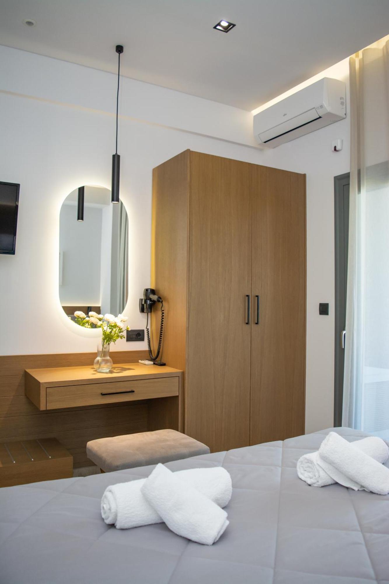 Hotel Golden Sun Néa Meságkala Bagian luar foto