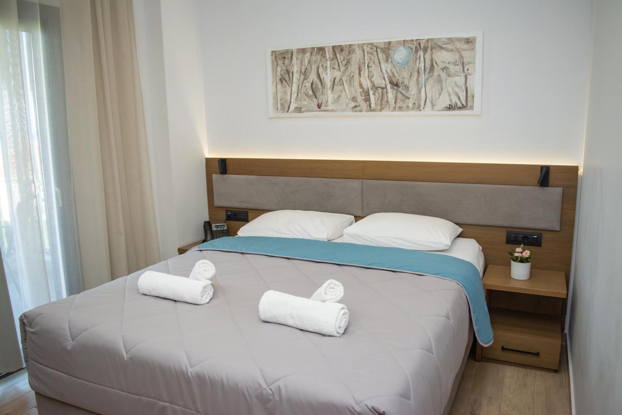 Hotel Golden Sun Néa Meságkala Bagian luar foto
