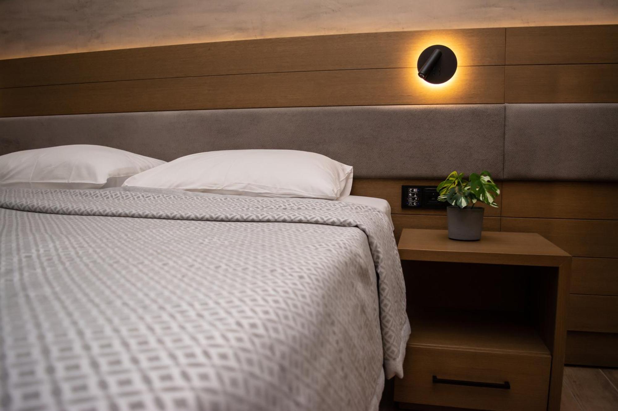 Hotel Golden Sun Néa Meságkala Bagian luar foto