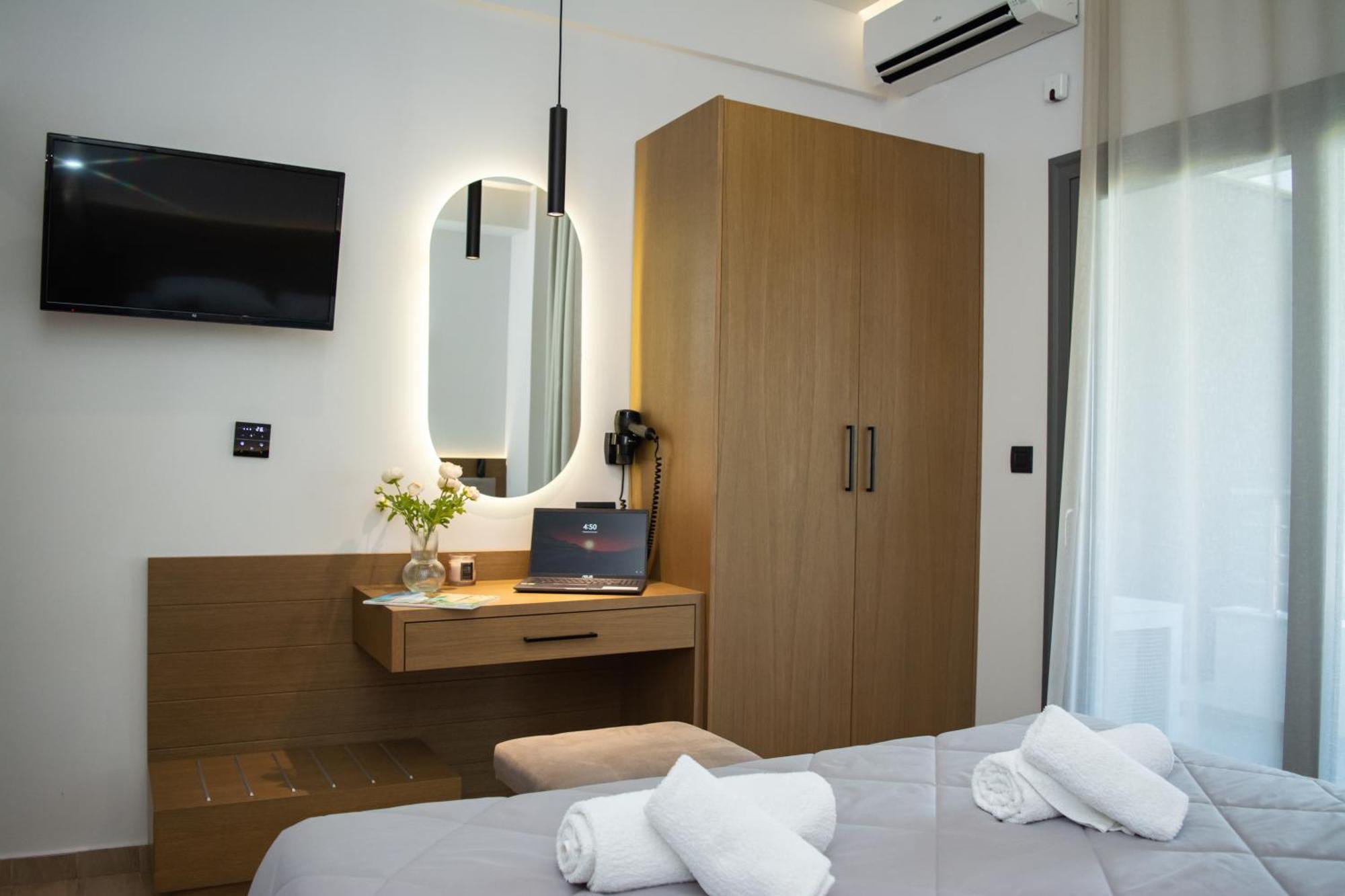 Hotel Golden Sun Néa Meságkala Bagian luar foto