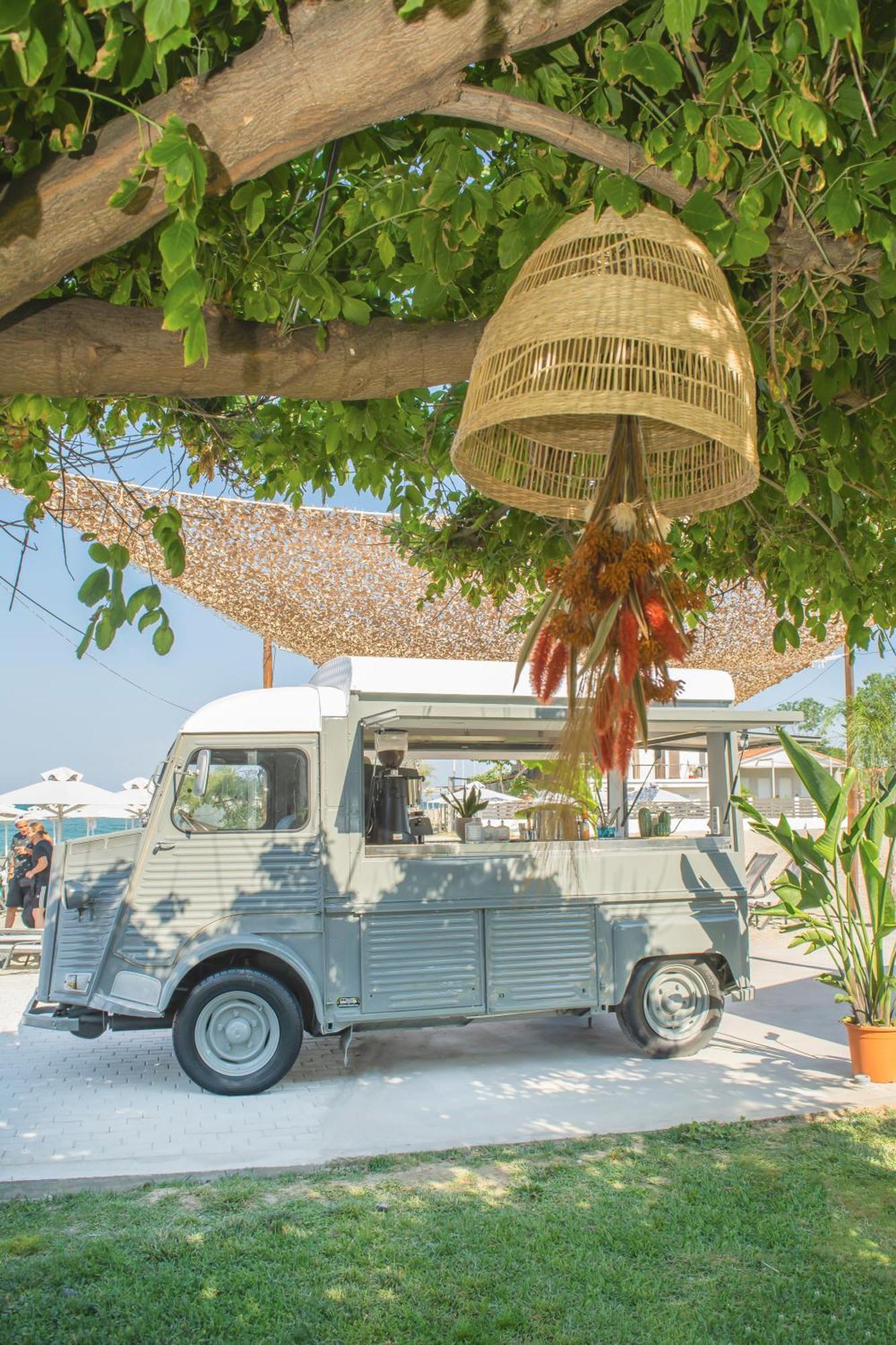Hotel Golden Sun Néa Meságkala Bagian luar foto